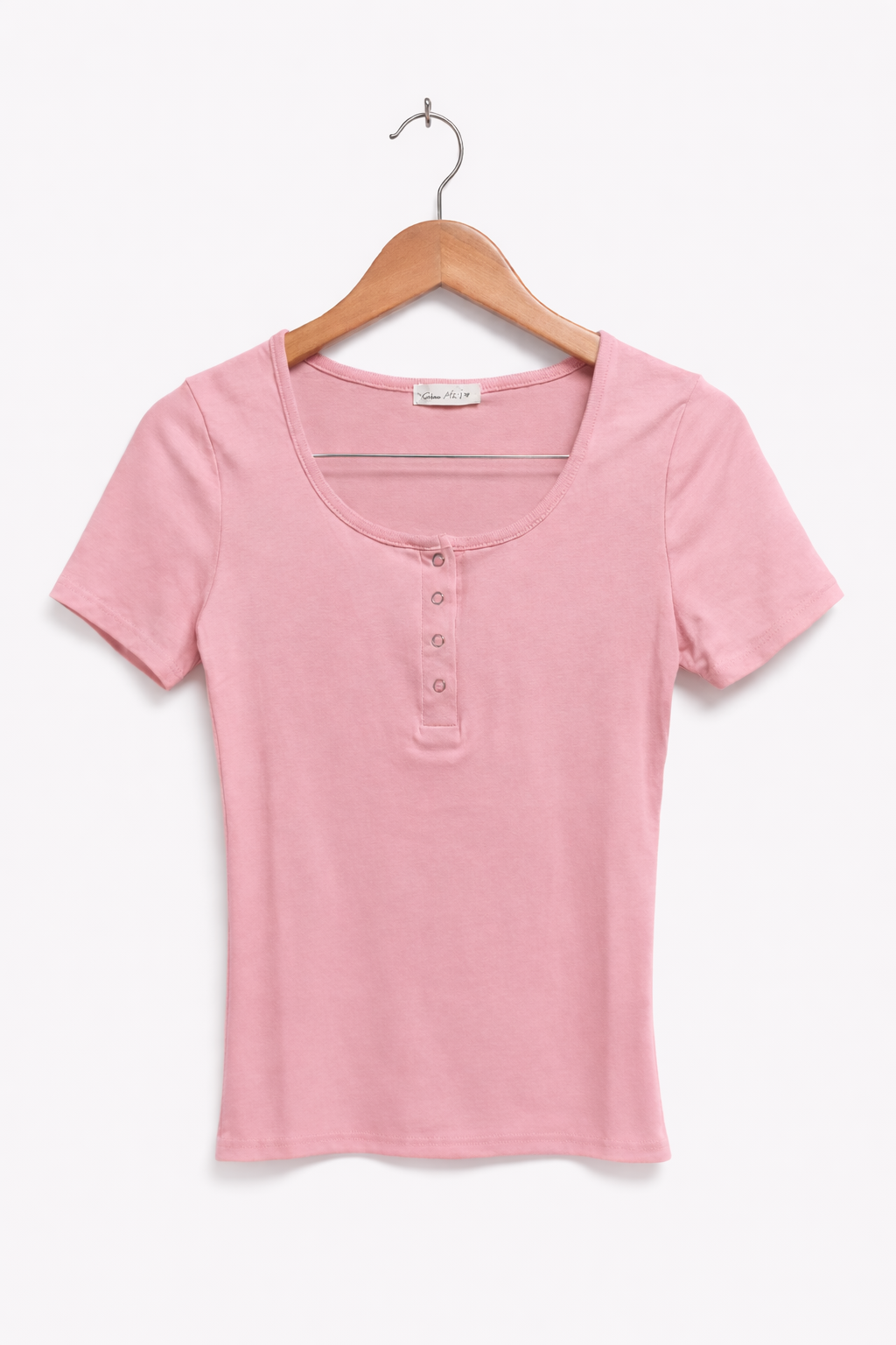 Blusa básica con broches