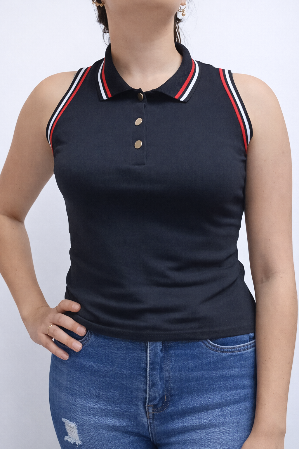 Blusa tipo polo sin mangas